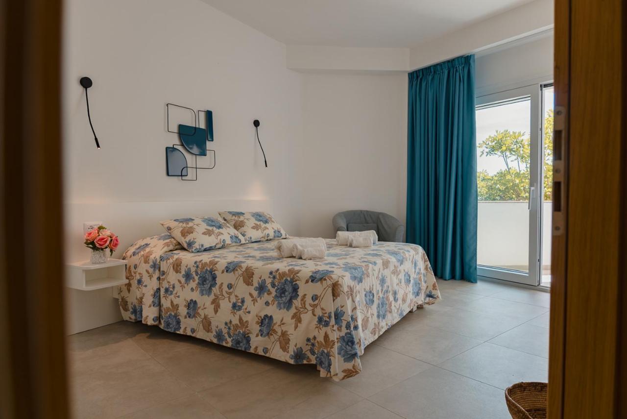 Rooms, Affittacamere Maksim غولفو أرانتْشي المظهر الخارجي الصورة